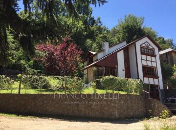 Casa de 6 ambientes, San Martín de los Andes · Casa en Venta 3 Dorm. - San Martín de Los Andes, Barrio Altos del Sol