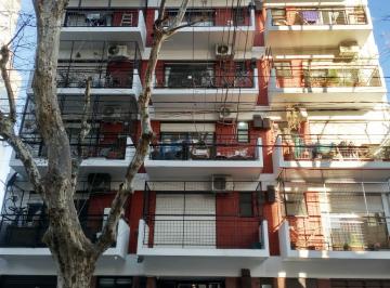 Departamento de 1 ambiente, Belgrano · Monoambiente con Balcon Al Frente. Luz y Sol. Excelente Estado $470.000