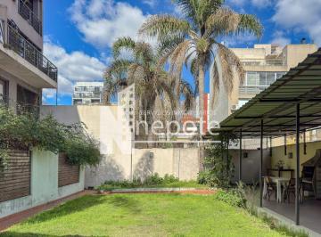 PH de 3 ambientes, Villa Urquiza · Apto Credito Departamento 3 Ambientes PH Porteño Duplex Jardin Patio Quincho Parrilla Profesional