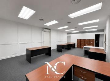 Oficina comercial · 241m² · 9 Ambientes · Oficina en Venta en Tribunales