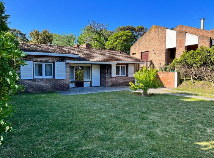 Casa · 120m² · 6 Ambientes · 1 Cochera