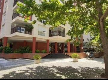 Departamento de 3 ambientes, San Isidro · Excelente Departamento en Alquiler en Acassuso 3 o 4 Ambientes