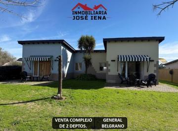 Casa de 2 ambientes, General Belgrano · Complejo con 2 Departamentos Equipados y con Pileta. - Calle 137 N° 1380, Barrio La Carolina.