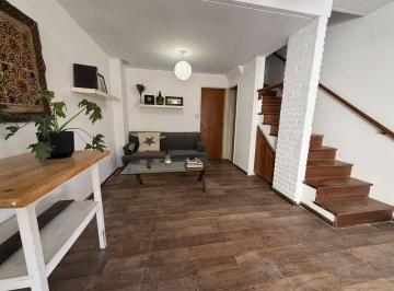 Casa · 75m² · 4 Ambientes · 1 Cochera · Casa Triplex en Venta en Olivos, Vicente López, G. B. a. Zona Norte