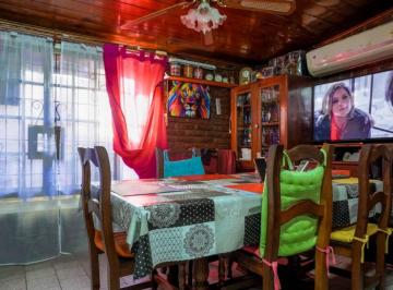 Casa de 3 ambientes, San Fernando · Casa de 98 m² con 2 Dorm. en Venta en Victoria