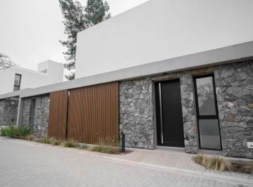 WhatsApp Image 2026-08-09 at 19.20.57 (21).jpeg · Villa Warcalde. Venta Residencia Exclusiva a Estrenar 3 Dorm. Barrio Privado.