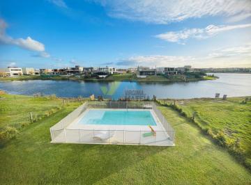 Casa · 343m² · 7 Ambientes · 2 Cocheras · Casa en Venta en Costas, Puertos, Escobar