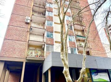 Departamento de 3 ambientes, San Isidro · Martínez: Excelente y Amplio Depto de 3 Amb Reciclado a Nuevo. Vista Norte, Muy Luminoso. Único!