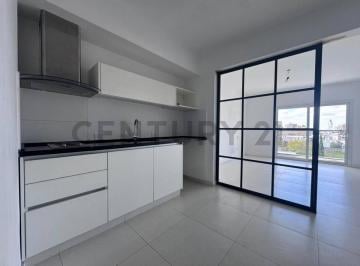 Departamento · 38m² · 1 Ambiente · 1 Cochera · Alquiler Amplio Monoambiente con Balcon y Cochera en Ituzaingo