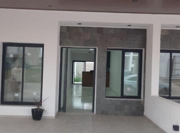 Casa de 2 ambientes, Córdoba · Hermoso Duplex de Aprox 102 m² a Estrenar, con Amplios Espacios y un Dormitorio con Baño en Suite.