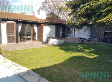 Casa · 150m² · 6 Ambientes · 1 Cochera · Casa en Venta Santa Rita Boulogne 6 Ambientes Jardín Pileta