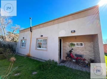 Casa · 566m² · 2 Dormitorios · Casa en Rawson, Una Excelente Opción Para Disfrutar o Invertir