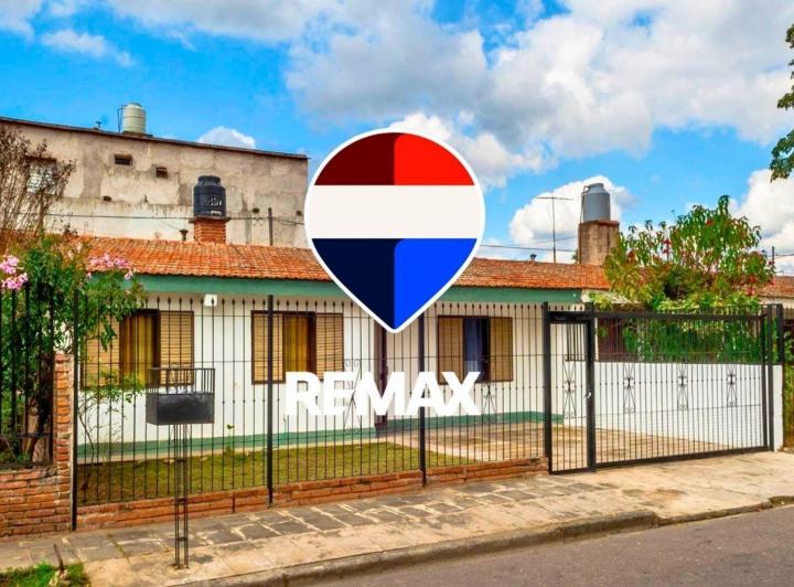 Casa · 90m² · 4 Ambientes · 2 Cocheras