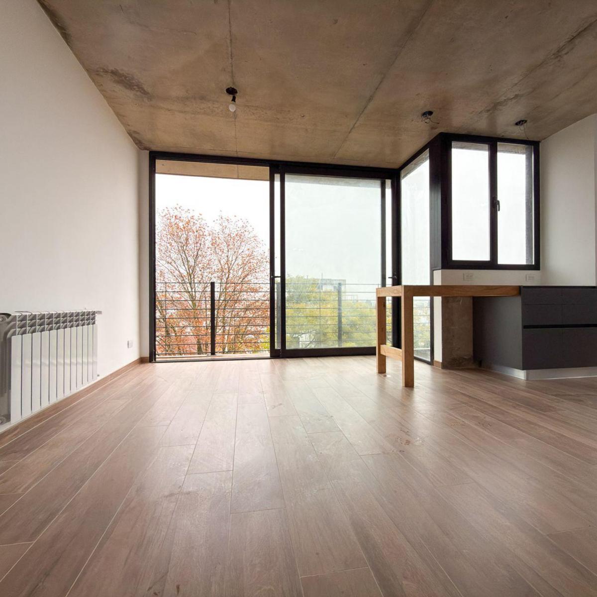 Depto 2 amb, 85m² en Av. Avellaneda — Centro