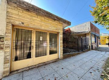 Casa · 152m² · 4 Ambientes · 1 Cochera · Venta Casa 4 Ambientes en San Justo