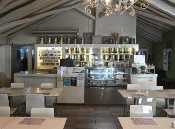 Local comercial · 225m² · 3 Cocheras · Local 3 Amb Chacras de Coria Excelente Ubicacion