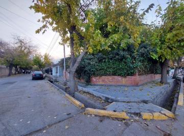 Terreno · 143m² · Venta Terreno Esquina con Pileta