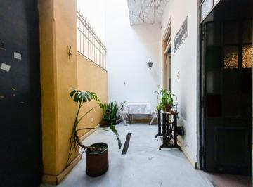 PH · 54m² · 3 Ambientes · PH en Venta 3 Ambientes Parque Centenario - Patio