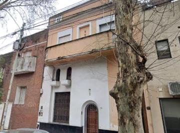 PH · 83m² · 4 Ambientes · Venta PH Tipo Casa 4 Amb. con Patio Cub. y Terraza
