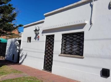 Casa de 3 ambientes, San Vicente · Casa con Garaje Exelente Estado