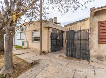 Casa · 52m² · 3 Ambientes · 1 Cochera · Casa en Bahia Blanca