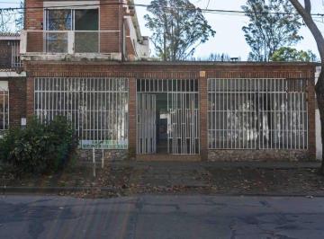 Local comercial · 200m² · Galeria de Locales Mas Departamento 2 Dorm..