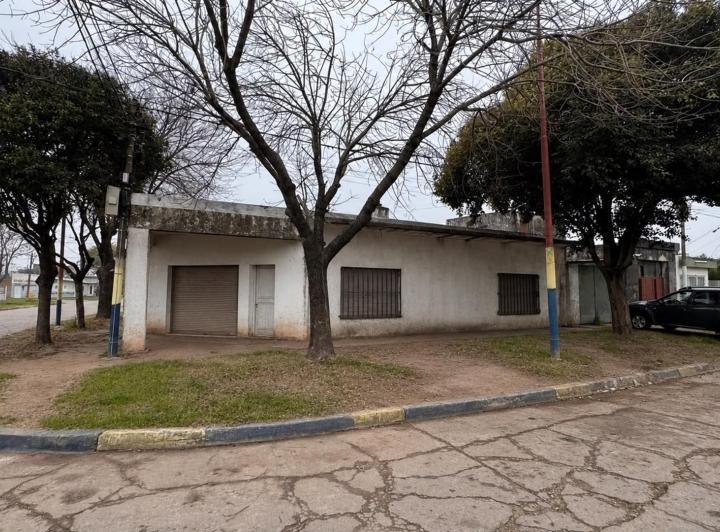 Casa · 282m² · 5 Ambientes · 2 Cocheras