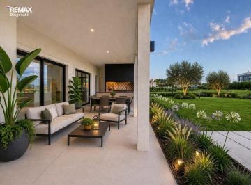 Casa · 231m² · 7 Ambientes · 2 Cocheras · Casa en Venta, Greenville, 5 Dorm. Hudson
