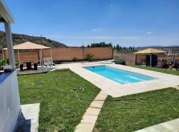 Casa de 1 ambiente, Luján de Cuyo · Propiedad en Venta Sobre Ruta 82 – Pileta, Jacuzzi y Quincho