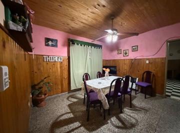 PH · 84m² · 5 Ambientes · Venta Casa 5 Amb Lanus Este! Apta Dos Familias