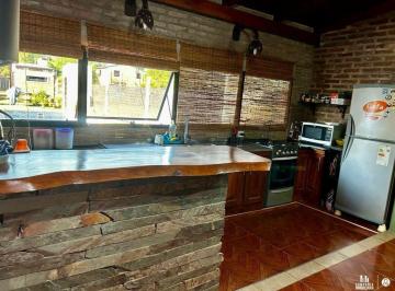 Quinta vacacional · 180m² · 3 Dormitorios · 1 Cochera · Venta Casa Quinta Sauce Viejo