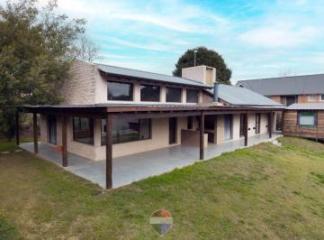 Casa · 182m² · 6 Ambientes · 2 Cocheras · Venta Casa 4 Dorm. Villa General Belgrano Córdoba