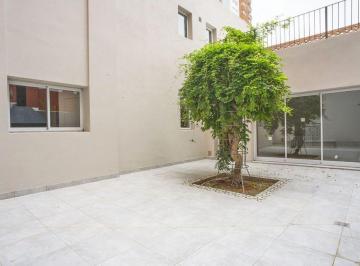 PH · 145m² · 4 Ambientes · Venta Casa Pasillo Unico Tres Dorm. Lourdes