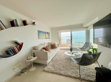 Departamento · 72m² · 3 Ambientes · 1 Cochera · Apartamento de 2 Dorm. en Alquiler de Verano