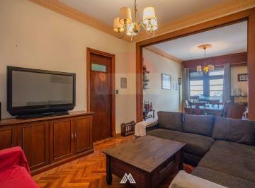 Departamento · 95m² · 4 Ambientes · Venta Apartamento 3 Dorm. Al Frente Cordon