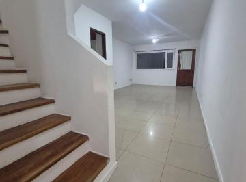 PH · 80m² · 3 Ambientes · Venta PH Amplio y Funcional | Chacra IV