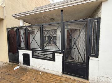 Casa · 137m² · 3 Ambientes · Venta Casa 3 Ambientes Jose L Suarez con Galpon