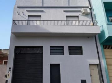PH · 59m² · 5 Ambientes · Venta PH en Flores Ideal Inversión