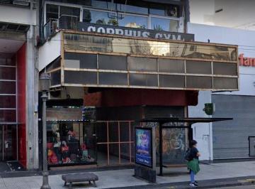 Local comercial · 19m² · Local en Galería Pb + Ep - Muy Comercial - Permuta