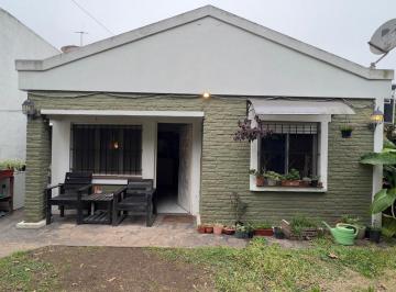 PH · 46m² · 3 Ambientes · 1 Cochera · PH en Venta 3 Ambientes en Garin Apto Credito!