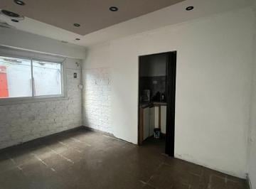PH · 51m² · 3 Ambientes · En Venta PH con Terraza en San Jose Para Reciclar