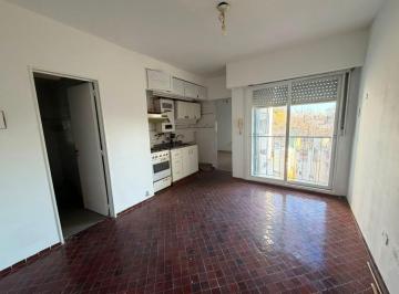 Departamento de 2 ambientes, Belgrano · Artilleros 2285, 3 Piso, Muy Luminoso