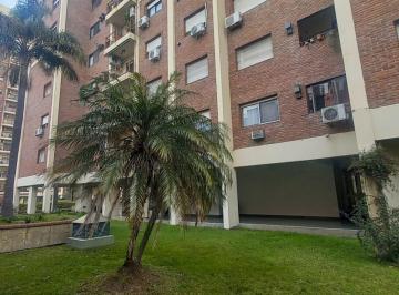 Departamento · 76m² · 4 Ambientes · 1 Cochera · Venta Departamento 4 Ambientes Cochera y Baul.