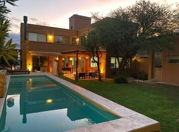 Foto · Casa de Categoría en Venta Barrio Privado Las Cañitas