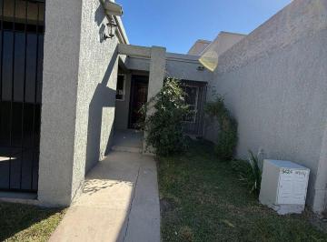 Casa · 140m² · 7 Ambientes · Venta Casa Hermosa en La Consulta
