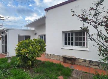 Casa · 137m² · 4 Ambientes · Hermosa Casa Interna en Venta en El Centro de Santo Tomé