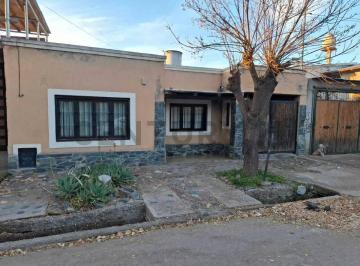 Casa · 115m² · 6 Ambientes · Casa en Venta en Perdriel