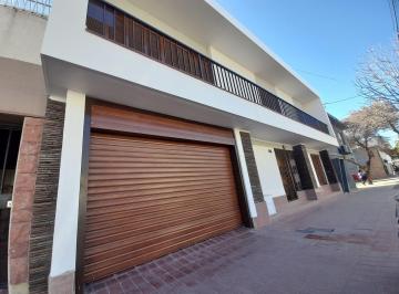 Casa · 200m² · 4 Ambientes · 1 Cochera · Venta Casa 3 Dormitorio B° Bombal Sur Godoy Cruz