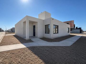 Casa · 270m² · 4 Ambientes · Casa Venta Planta Baja Rincones Manantiales 3 Dorm.
