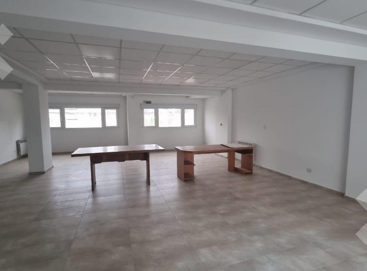 Oficina comercial · 83m² · 1 Cochera